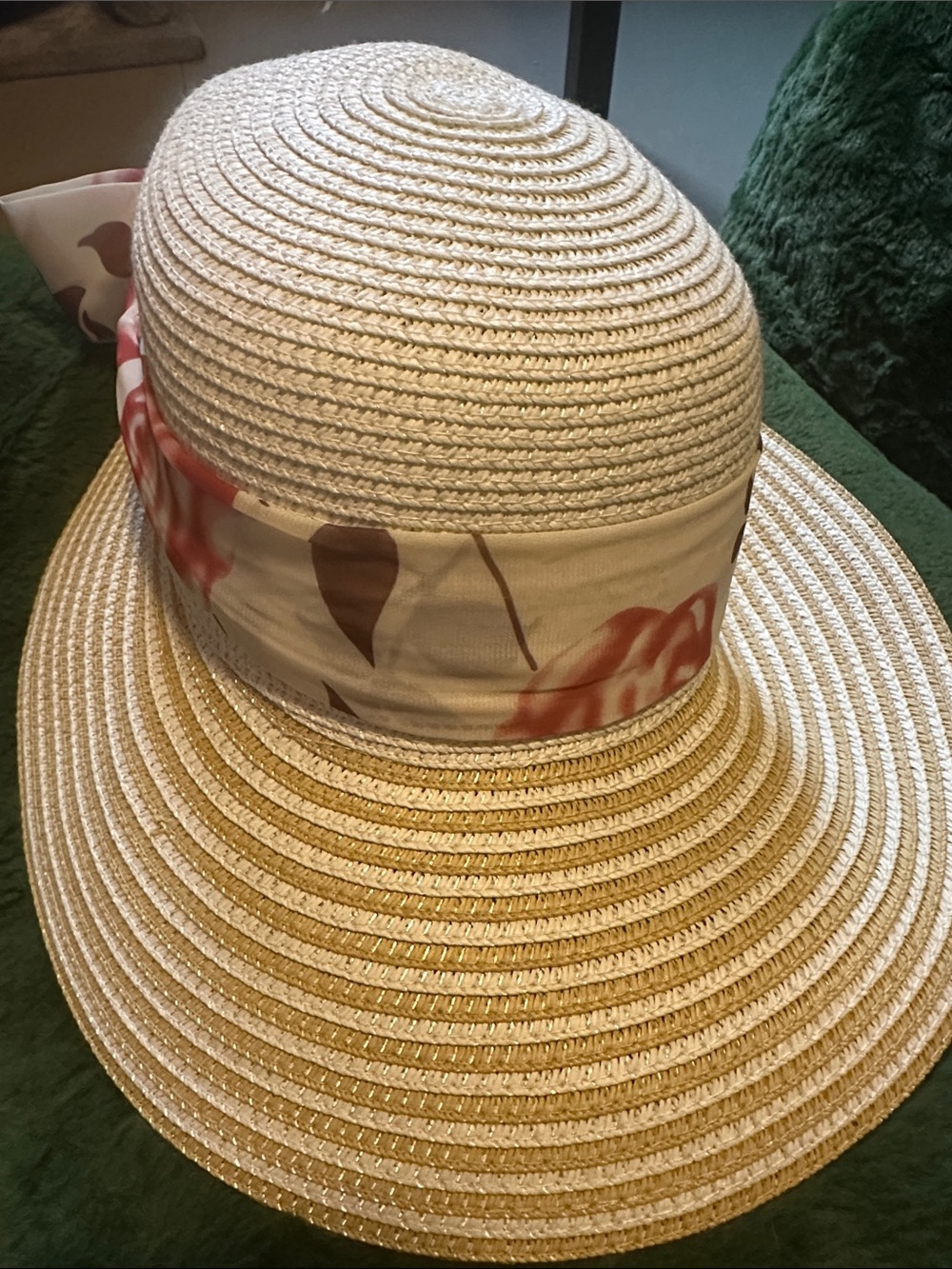 Neutral Straw Sun Hat with Pink Floral Band